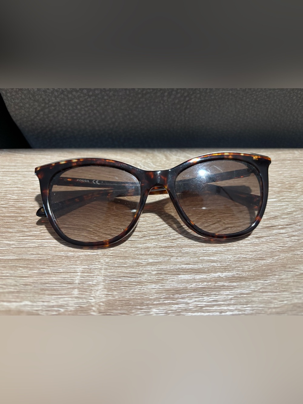 Fossil Women’s Sunglasses with Magnetic Case